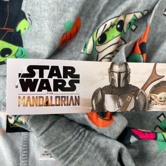 Star Wars The Mandalorian Baby Yoda Halloween Pajama Bottoms Gray Size Medium - Picture 6 of 7